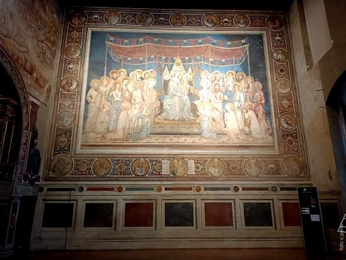 La Maestà di Simone Martini nella Sala del Mappamondo di Palazzo Pubblico 