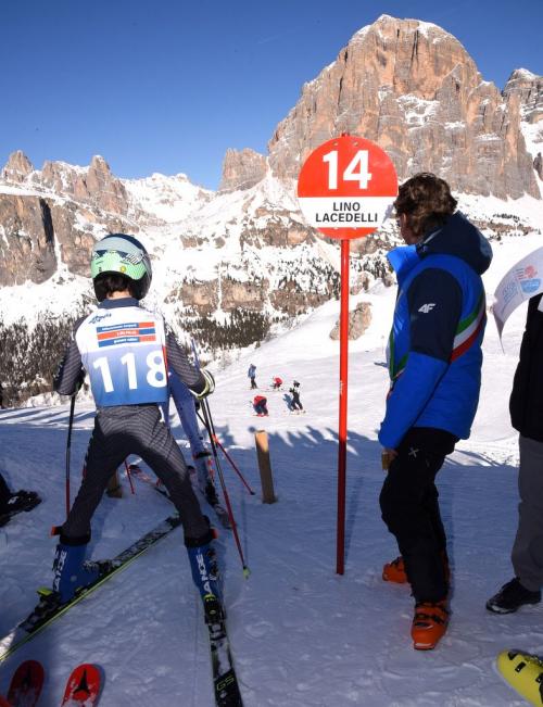 Il primo giovanissimo atleta a scendere in pista