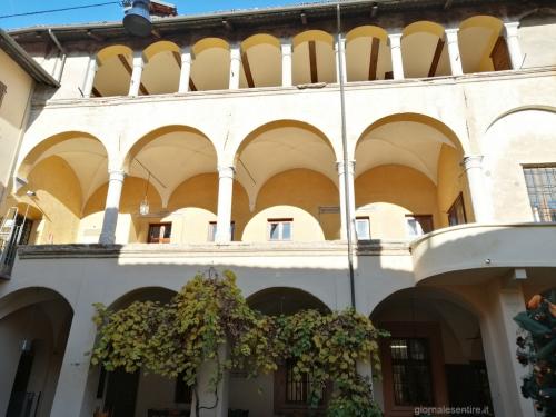 l’antica Casa Cavassa (1400)