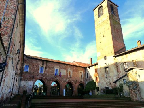 il Castello che ospita la sede del Comune