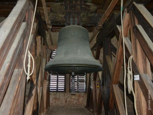 Nella torre medievale (foto di copertina) c'è la Seggauer Liesl  una delle campane più grandi e pesanti della Stiria. Si suona a mano e ci vogliono 4 campanari.