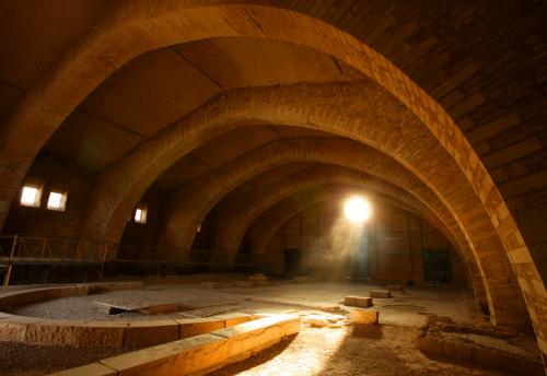 Atmosfera mistica nella Chiesa degli Apostoli a Madaba