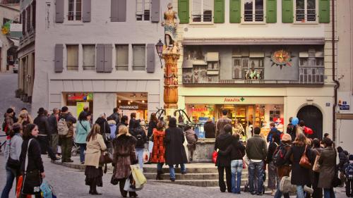 La voce del Get arriva anche a Place de la Palud