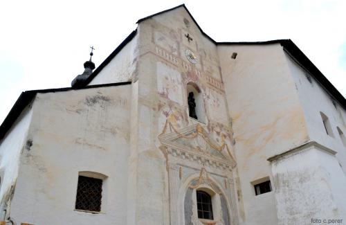  L'abate Jakob Grafinger trasformò la chiesa nel 1643 